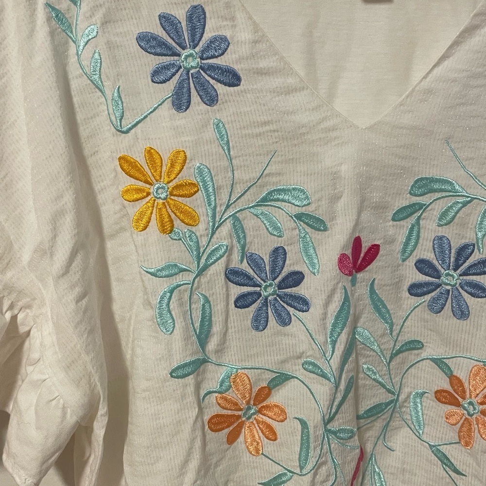 Tribal Jeans Floral Embroidered White Summer Top Women’s M - Picture 2 of 7